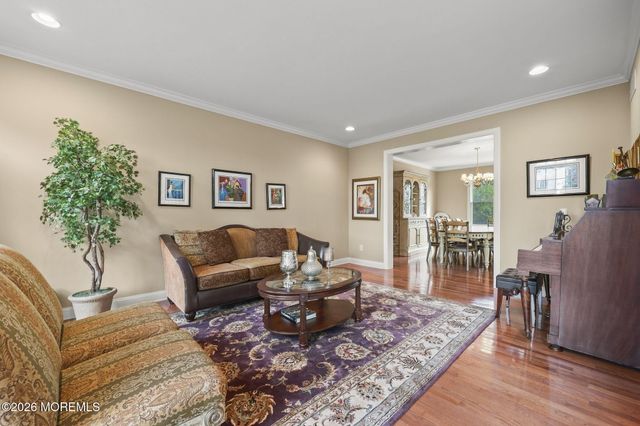 14 Green Springs Way, Freehold, NJ 07728