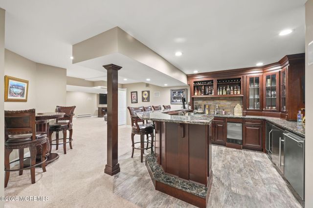 14 Green Springs Way, Freehold, NJ 07728