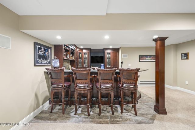 14 Green Springs Way, Freehold, NJ 07728