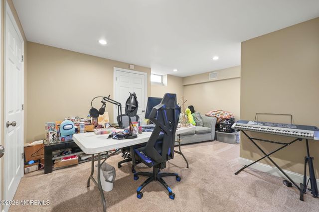 14 Green Springs Way, Freehold, NJ 07728