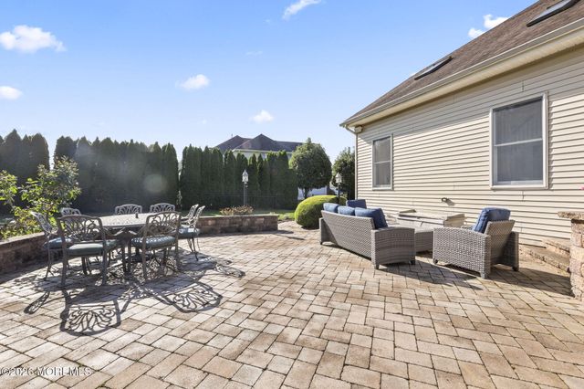 14 Green Springs Way, Freehold, NJ 07728
