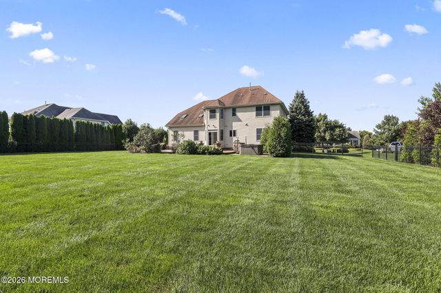14 Green Springs Way, Freehold, NJ 07728
