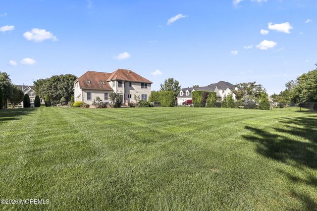 14 Green Springs Way, Freehold, NJ 07728