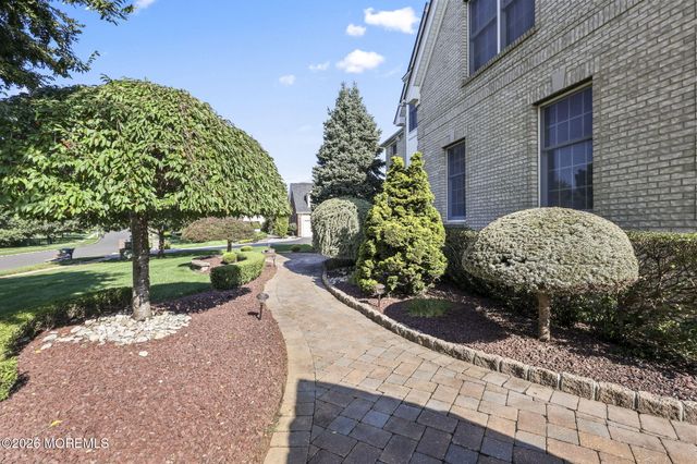 14 Green Springs Way, Freehold, NJ 07728