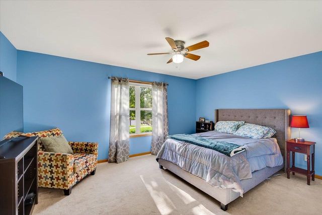 806 Longwood Drive, Oregon, WI 53575