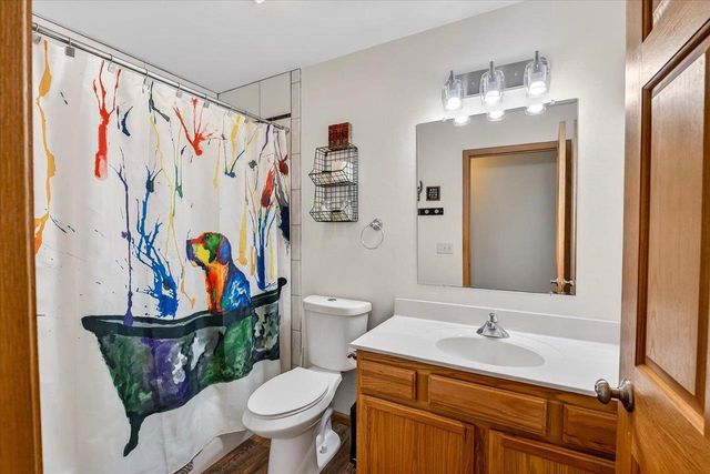 806 Longwood Drive, Oregon, WI 53575