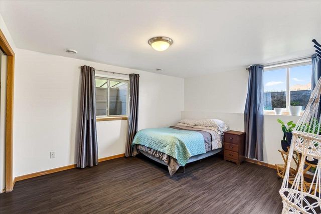 806 Longwood Drive, Oregon, WI 53575