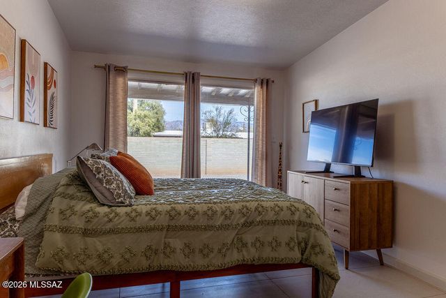7041 E Hawthorne Street, Tucson, AZ 85710