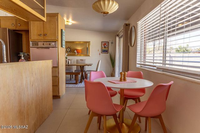 7041 E Hawthorne Street, Tucson, AZ 85710