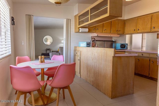 7041 E Hawthorne Street, Tucson, AZ 85710