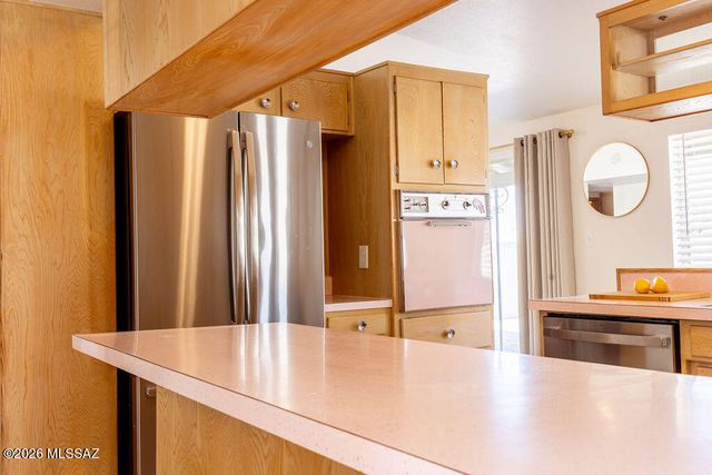 7041 E Hawthorne Street, Tucson, AZ 85710
