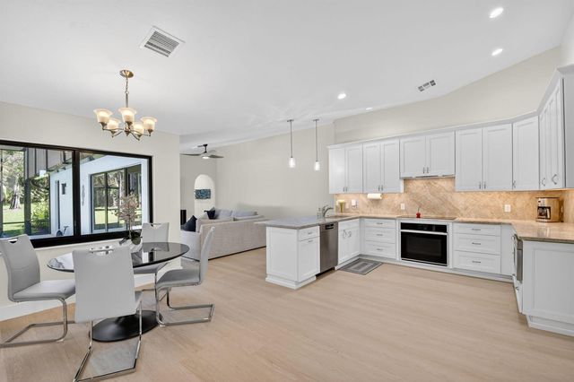13399 Doubletree Circle, Wellington, FL 33414