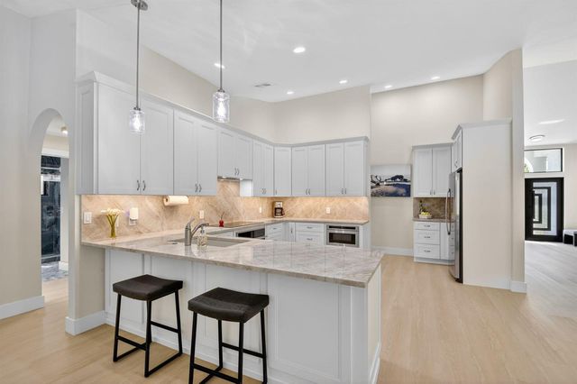 13399 Doubletree Circle, Wellington, FL 33414