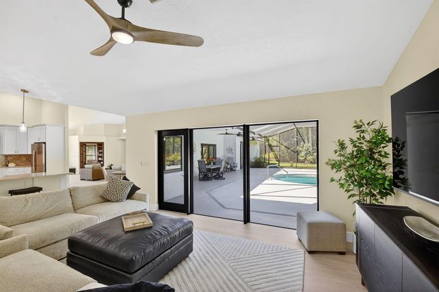 13399 Doubletree Circle, Wellington, FL 33414