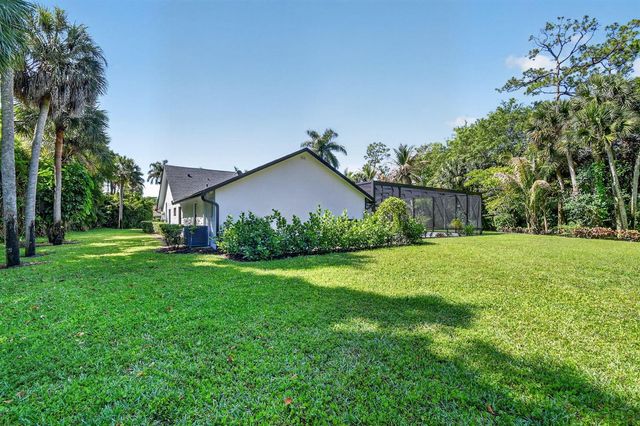 13399 Doubletree Circle, Wellington, FL 33414