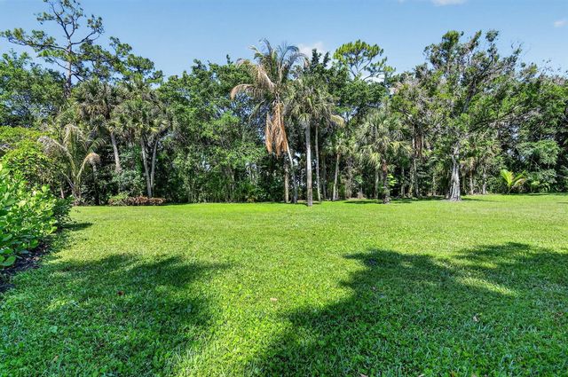 13399 Doubletree Circle, Wellington, FL 33414