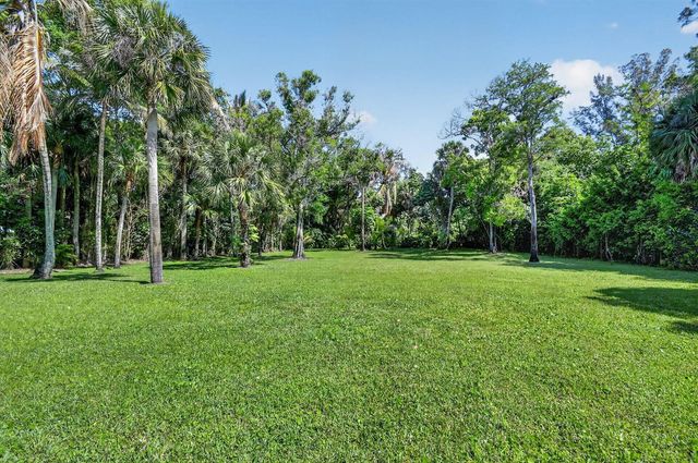 13399 Doubletree Circle, Wellington, FL 33414