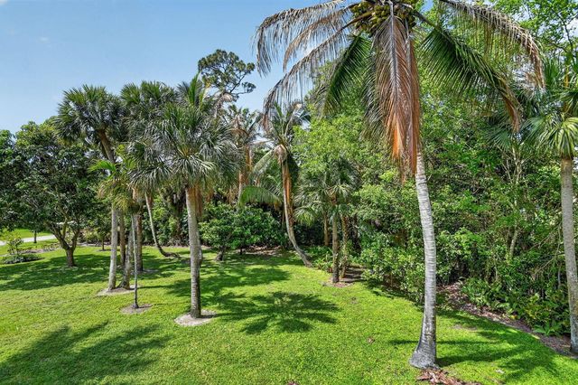 13399 Doubletree Circle, Wellington, FL 33414
