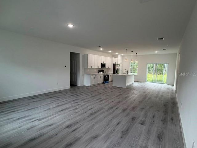7980 N PITCAIRN WAY, Citrus Springs, FL 34434