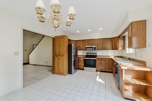 1805 Twin Oaks Lane, Lafayette, IN 47905