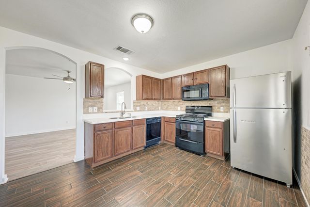 13124 Winecup Mallow TRL, Elgin, TX 78621