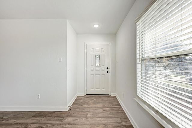 13124 Winecup Mallow TRL, Elgin, TX 78621