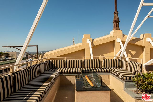 6253 HOLLYWOOD Boulevard 1201, Los Angeles, CA 90028