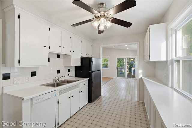 3343 Ellwood Avenue, Royal Oak, MI 48073