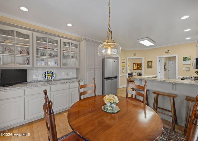 102 Pinehurst Drive, New Bern, NC 28562