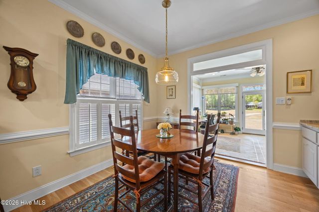 102 Pinehurst Drive, New Bern, NC 28562