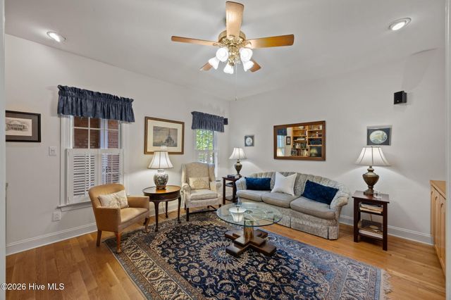 102 Pinehurst Drive, New Bern, NC 28562