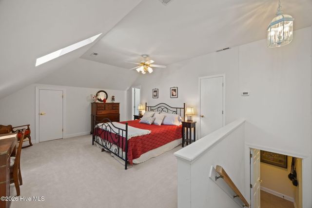 102 Pinehurst Drive, New Bern, NC 28562