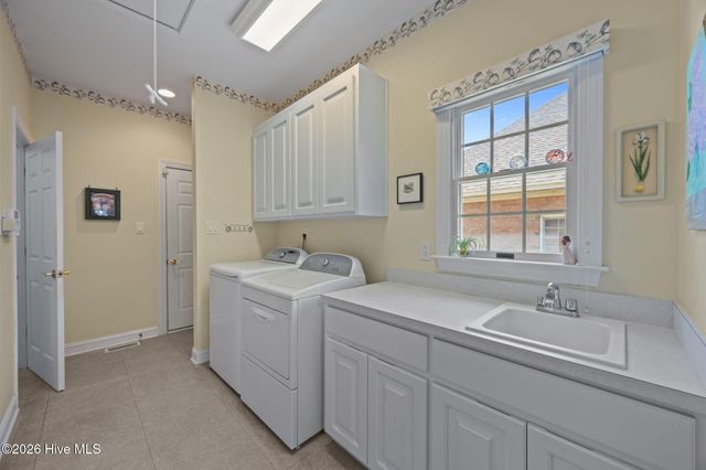 102 Pinehurst Drive, New Bern, NC 28562