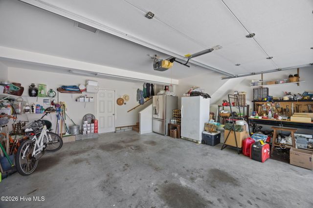 102 Pinehurst Drive, New Bern, NC 28562