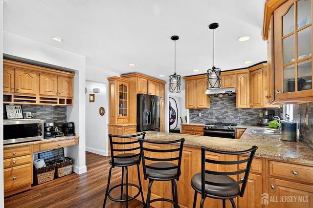 3 Shady Lane, East Brunswick, NJ 08816