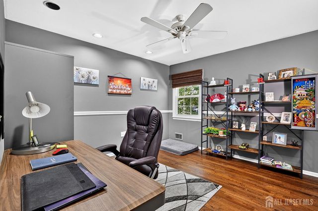 3 Shady Lane, East Brunswick, NJ 08816