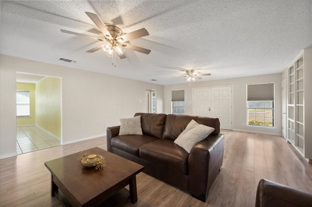 108 Haywood Drive, Benbrook, TX 76126