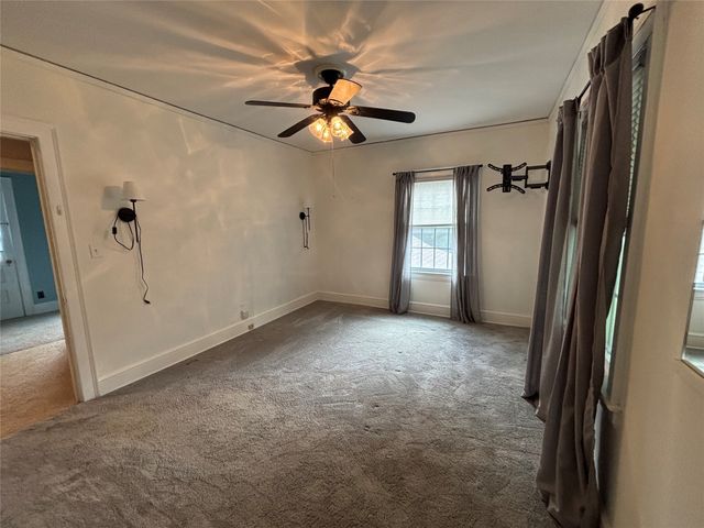 1412 Willis Avenue, Perry, IA 50220