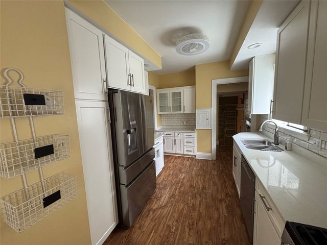 1412 Willis Avenue, Perry, IA 50220
