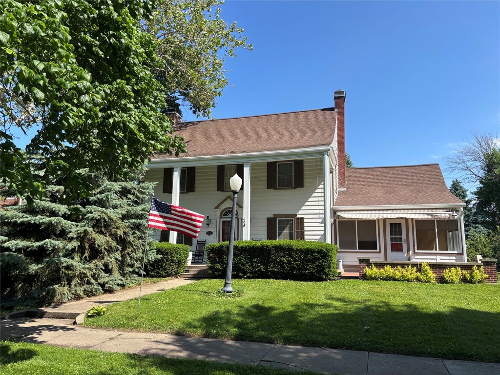 1412 Willis Avenue, Perry, IA 50220
