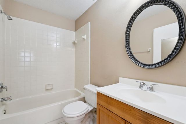 3148 S SEMORAN BLVD 705, Orlando, FL 32822