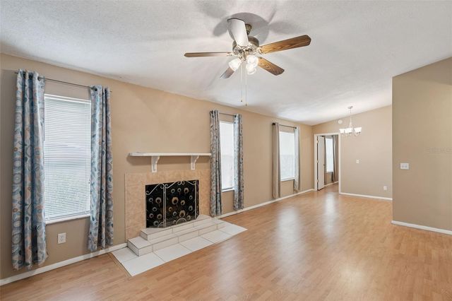 3148 S SEMORAN BLVD 705, Orlando, FL 32822