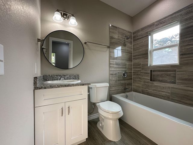 16821 W Forrestal, Montgomery, TX 77316