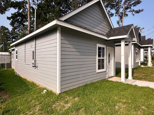 16821 W Forrestal, Montgomery, TX 77316