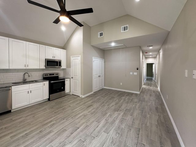 16821 W Forrestal, Montgomery, TX 77316