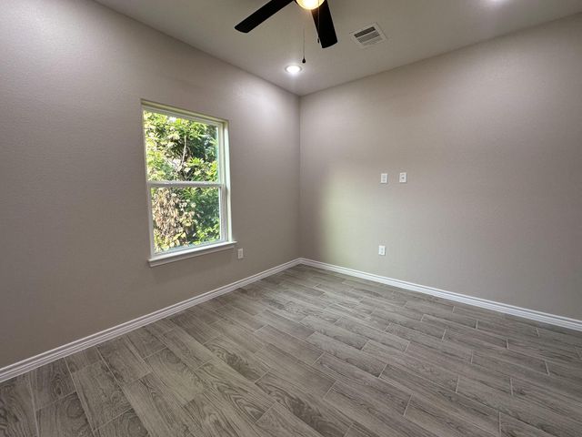 16821 W Forrestal, Montgomery, TX 77316