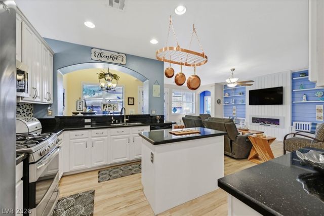 1184 Hollow Reed Court, Henderson, NV 89011