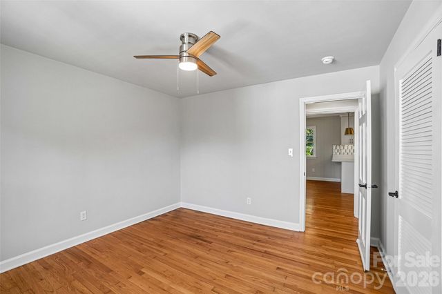 28 Ridgefield Place, Asheville, NC 28803