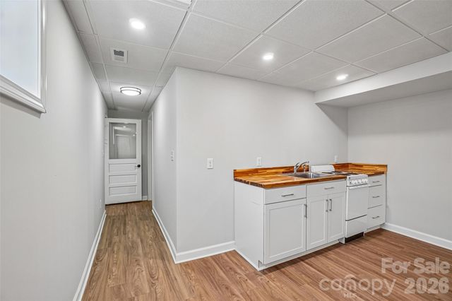 28 Ridgefield Place, Asheville, NC 28803