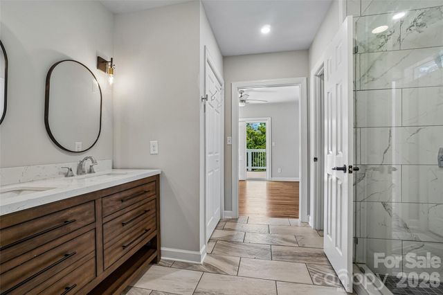 28 Ridgefield Place, Asheville, NC 28803